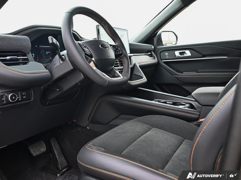 NEW 2026 Ford Explorer Tremor - Marsh Grey Exterior / ONYX, HEAT/VENTILATED MIKO SUEDE SPORT CAPTAIN'S CHAIRS Interior - $67,079 - Stock #E61118 - VIN 1FMUK8JH6TGC34617 - Photo 13