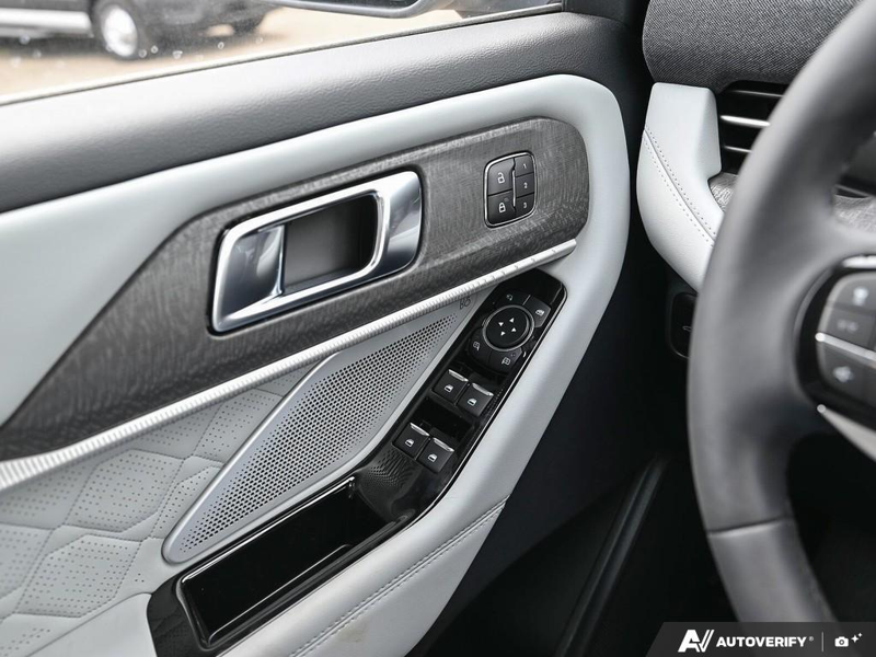 NEW 2026 Ford Explorer Platinum - Star White Tri-coat Metallic Exterior / CRYSTAL GRAY LEATHER Interior - $66,919 - Stock #E60278 - VIN 1FMUK8HHXTGA83402 - Photo 17