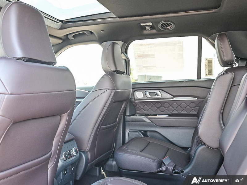 NEW 2026 Ford Explorer Platinum - Space White Metallic Exterior / MOJAVE DUSK, PREM. LEATHER SEATING SURFACES SPORT CAPTAIN CHAIRS Interior - $63,736 - Stock #E61068 - VIN 1FMUK8HH6TGC34056 - Photo 24