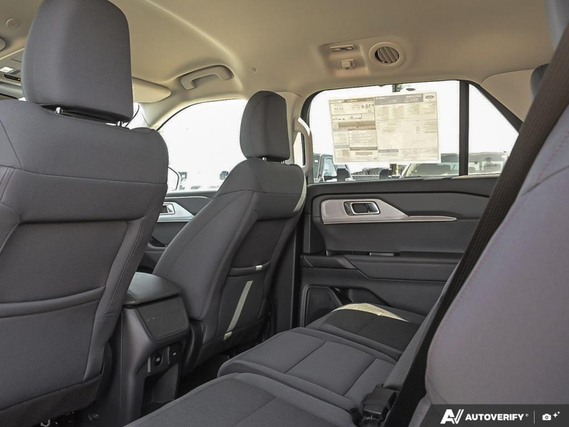 NEW 2026 Ford Explorer Active - Oxford White Exterior / DARK SPACE GRAY CLOTH Interior - $52,624 - Stock #E60258 - VIN 1FMUK8DH5TGA82812 - Photo 24
