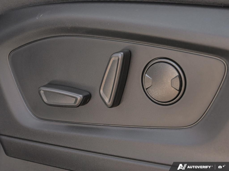 NEW 2026 Ford Explorer Active - Oxford White Exterior / DARK SPACE GRAY CLOTH Interior - $52,624 - Stock #E60258 - VIN 1FMUK8DH5TGA82812 - Photo 27