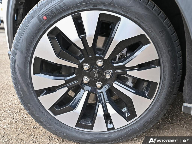 NEW 2026 Ford Explorer Platinum - Star White Tri-coat Metallic Exterior / CRYSTAL GRAY LEATHER Interior - $66,919 - Stock #E60278 - VIN 1FMUK8HHXTGA83402 - Photo 6