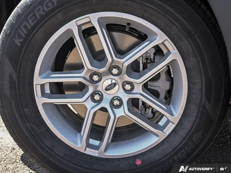 NEW 2026 Ford Explorer Active - Oxford White Exterior / DARK SPACE GRAY CLOTH Interior - $52,624 - Stock #E60258 - VIN 1FMUK8DH5TGA82812 - Photo 6