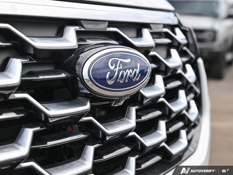 NEW 2026 Ford Explorer Platinum - Star White Tri-coat Metallic Exterior / CRYSTAL GRAY LEATHER Interior - $66,919 - Stock #E60278 - VIN 1FMUK8HHXTGA83402 - Photo 9