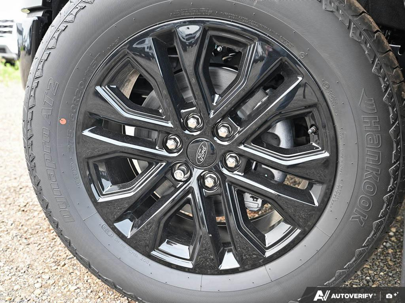 NEW 2026 Ford F-150 LARIAT - Agate Black Exterior / BLACK ACTIVE X Interior - $81,806 - Stock #E60888 - VIN 1FTFW5L80TFB57102 - Photo 6