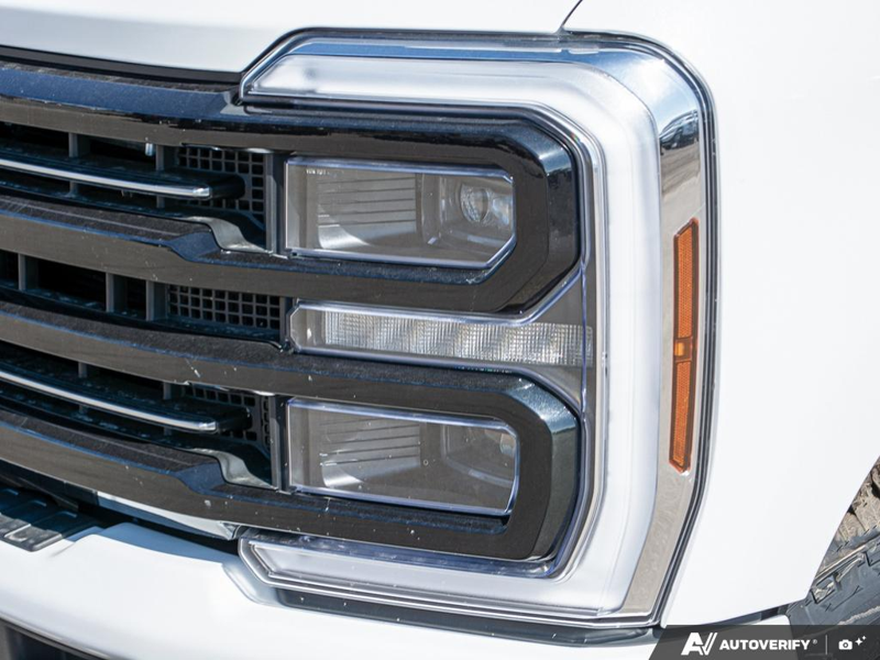 NEW 2026 Ford F-350 Super Duty Platinum - Star White Tri-coat Metallic Exterior / BLACK ONYX/BLUE LEATHER Interior - $120,989 - Stock #E60567 - VIN 1FT8W3BM4TEE27904 - Photo 10
