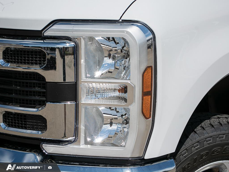 NEW 2026 Ford F-350 Super Duty XLT - Oxford White Exterior / MEDIUM DARK SLATE CLOTH Interior - $87,264 - Stock #D60650 - VIN 1FT8W3BT3TEF01188 - Photo 10