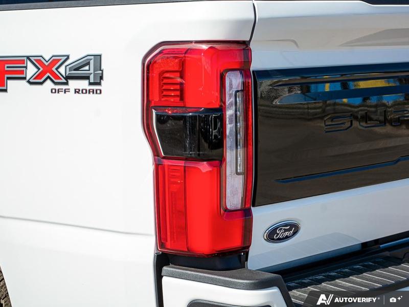 NEW 2026 Ford F-350 Super Duty Platinum - Star White Tri-coat Metallic Exterior / BLACK ONYX/BLUE LEATHER Interior - $132,098 - Stock #E60567 - VIN 1FT8W3BM4TEE27904 - Photo 12