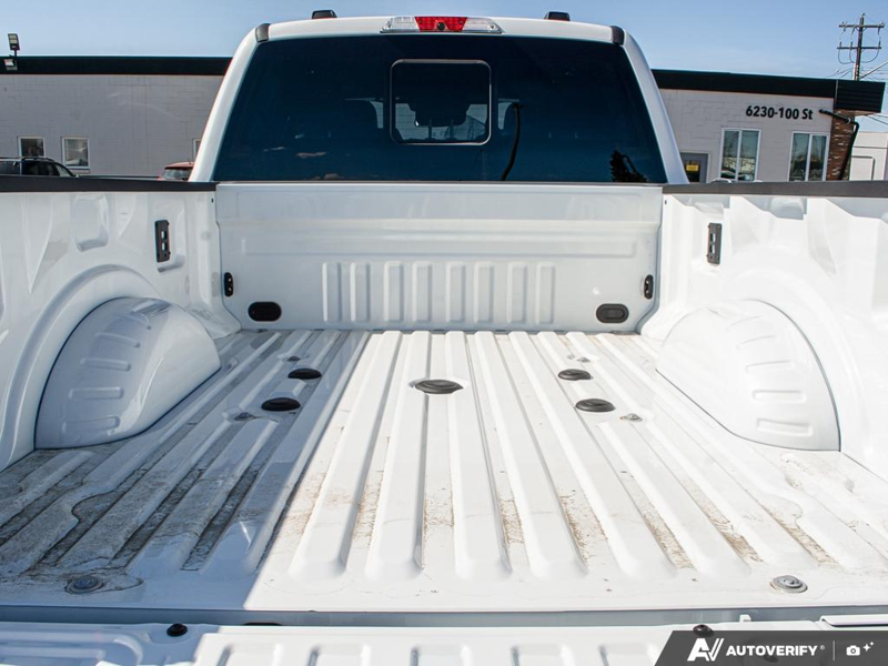 NEW 2026 Ford F-350 Super Duty Platinum - Star White Tri-coat Metallic Exterior / BLACK ONYX/BLUE LEATHER Interior - $120,989 - Stock #E60567 - VIN 1FT8W3BM4TEE27904 - Photo 11