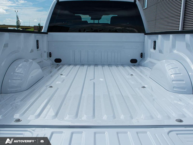 NEW 2026 Ford F-350 Super Duty XLT - Oxford White Exterior / MEDIUM DARK SLATE CLOTH Interior - $87,264 - Stock #D60650 - VIN 1FT8W3BT3TEF01188 - Photo 11