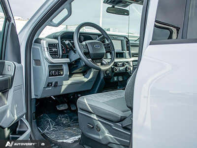 2026 Ford F-350 Super Duty XLT 1