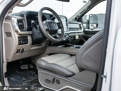 2026 Ford F-350 Super Duty Platinum 1