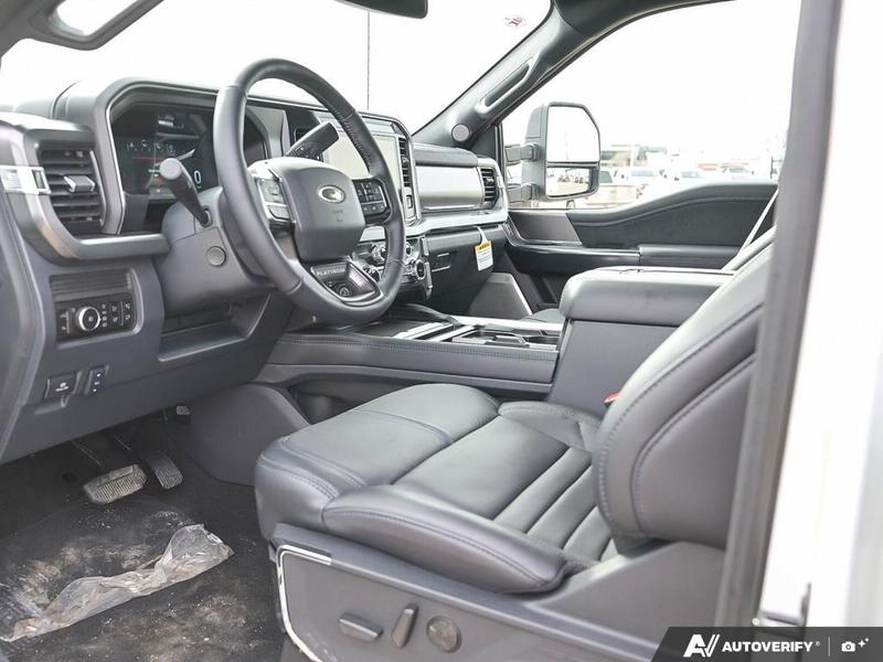 NEW 2026 Ford F-350 Super Duty Platinum Tremor - Star White Tri-coat Metallic Exterior / BLACK ONYX/BLUE LEATHER Interior - $137,253 - Stock #E60436 - VIN 1FT8W3BM9TEE06076 - Photo 13