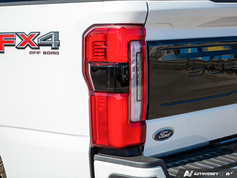 NEW 2026 Ford F-350 Super Duty Platinum - Star White Tri-coat Metallic Exterior / BLACK ONYX/BLUE LEATHER Interior - $120,989 - Stock #E60567 - VIN 1FT8W3BM4TEE27904 - Photo 12