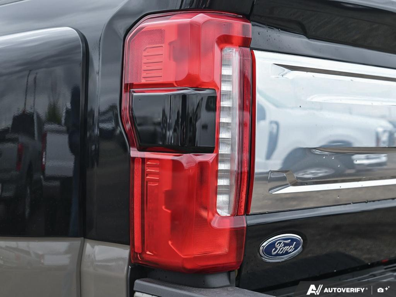 NEW 2026 Ford F-350 Super Duty King Ranch DRW - Agate Black/marsh Grey Accent Exterior / JAVA LEATHER Interior - $119,846 - Stock #E60579 - VIN 1FT8W3DMXTEE36829 - Photo 12