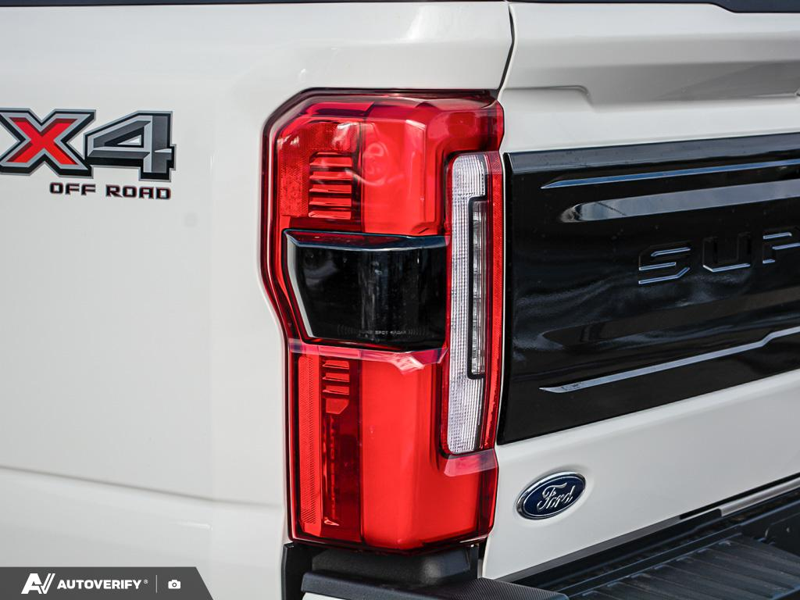 NEW 2026 Ford F-350 Super Duty Platinum - Star White Tri-coat Metallic Exterior / BLACK ONYX/BLUE LEATHER Interior - $116,661 - Stock #D60408 - VIN 1FT8W3BT9TEE27596 - Photo 12
