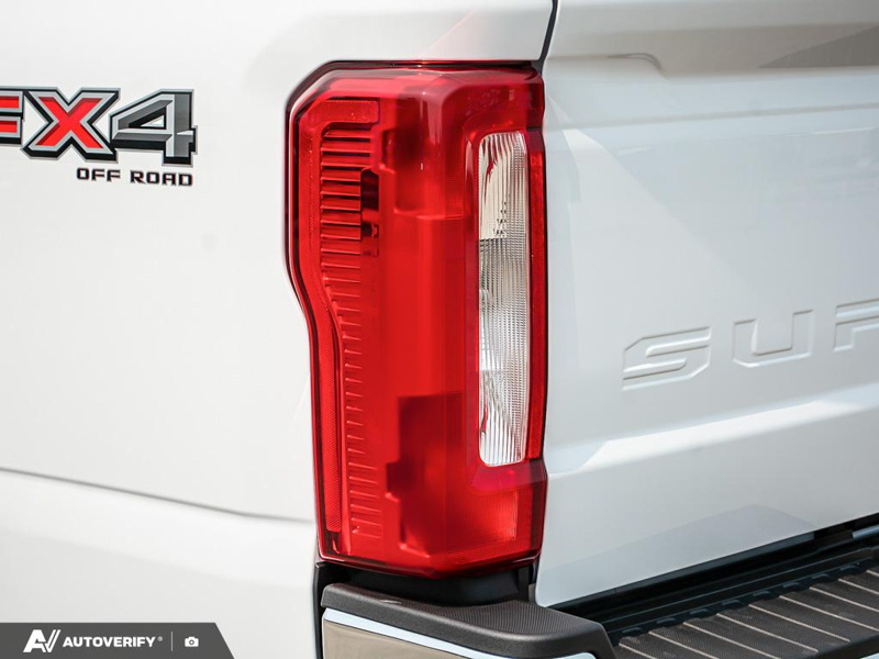 NEW 2026 Ford F-350 Super Duty XLT - Oxford White Exterior / MEDIUM DARK SLATE, CLOTH 40/CONSOLE/40 FRONT SEATS Interior - $87,264 - Stock #D60653 - VIN 1FT8W3BT4TEF02317 - Photo 12