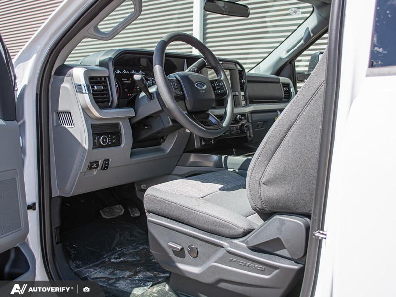 NEW 2026 Ford F-350 Super Duty XLT - Oxford White Exterior / MEDIUM DARK SLATE CLOTH Interior - $87,264 - Stock #D60650 - VIN 1FT8W3BT3TEF01188 - Photo 13