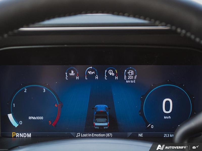 NEW 2026 Ford F-350 Super Duty Platinum Tremor - Agate Black Exterior / BLACK ONYX/BLUE LEATHER Interior - $136,353 - Stock #E60283 - VIN 1FT8W3BM8TED60496 - Photo 15