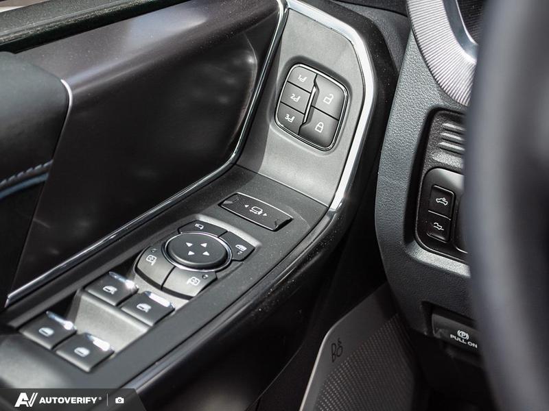 NEW 2026 Ford F-350 Super Duty Platinum - Agate Black Exterior / BLACK ONYX/BLUE LEATHER Interior - $120,761 - Stock #D60436 - VIN 1FT8W3BT6TEE26681 - Photo 16