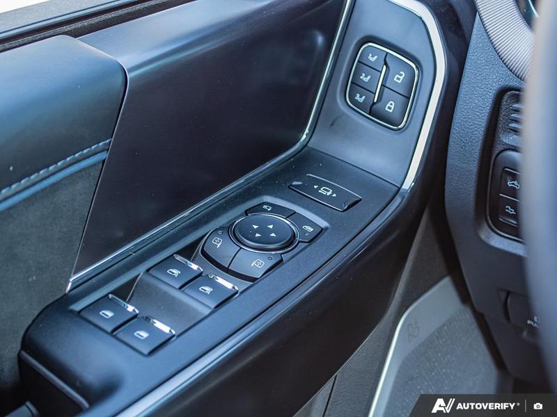NEW 2026 Ford F-350 Super Duty Platinum Tremor - Glacier Gray Exterior / BLACK ONYX/BLUE LEATHER Interior - $134,693 - Stock #E60035 - VIN 1FT8W3BM4TEC29646 - Photo 17