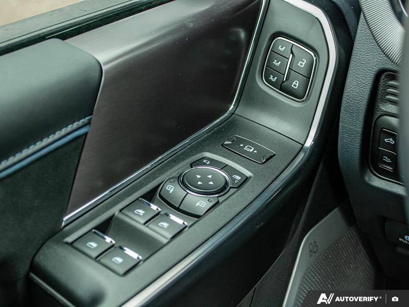 NEW 2026 Ford F-350 Super Duty Platinum Tremor - Argon Blue Metallic Exterior / BLACK ONYX/BLUE LEATHER Interior - $133,893 - Stock #E60017 - VIN 1FT8W3BM1TEC04574 - Photo 17