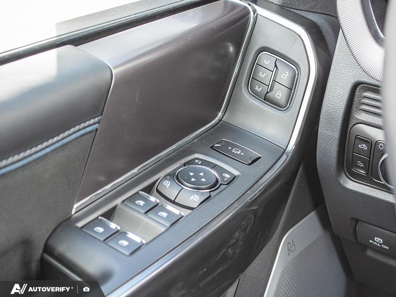 NEW 2026 Ford F-350 Super Duty Platinum - Carbonized Grey Metallic Exterior / BLACK ONYX/BLUE LEATHER Interior - $121,361 - Stock #D60348 - VIN 1FT8W3BT2TEE05424 - Photo 17