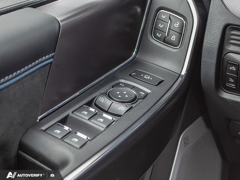 NEW 2026 Ford F-350 Super Duty Platinum - Carbonized Grey Metallic Exterior / BLACK ONYX/BLUE LEATHER Interior - $124,761 - Stock #D60347 - VIN 1FT8W3BM3TEE05392 - Photo 17