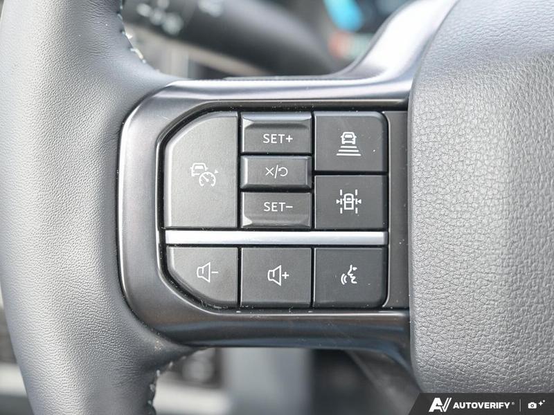 NEW 2026 Ford F-350 Super Duty Platinum Tremor - Star White Tri-coat Metallic Exterior / BLACK ONYX/BLUE LEATHER Interior - $137,253 - Stock #E60436 - VIN 1FT8W3BM9TEE06076 - Photo 18