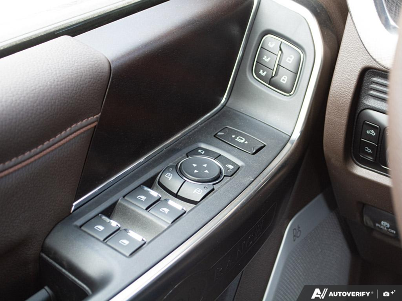 NEW 2026 Ford F-350 Super Duty King Ranch Tremor - Argon Blue/marsh Grey Exterior / JAVA LEATHER Interior - $126,767 - Stock #E60597 - VIN 1FT8W3BM6TEE28133 - Photo 17