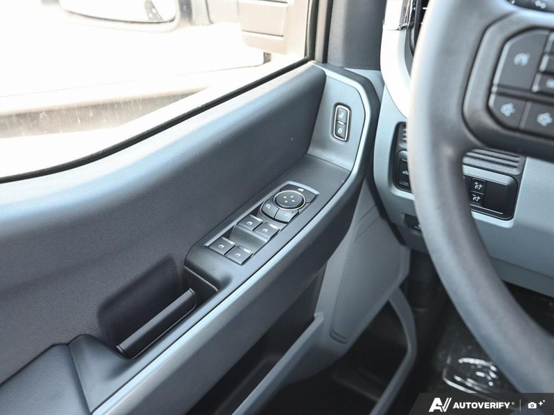 NEW 2026 Ford F-350 Super Duty XLT - Oxford White Exterior / MEDIUM DARK SLATE CLOTH Interior - $93,469 - Stock #E60842 - VIN 1FT8W3BT7TEE94228 - Photo 17