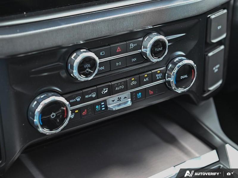 NEW 2026 Ford F-350 Super Duty Platinum - Glacier Gray Exterior / BLACK ONYX/BLUE LEATHER Interior - $137,253 - Stock #E60442 - VIN 1FT8W3BM1TED99091 - Photo 19