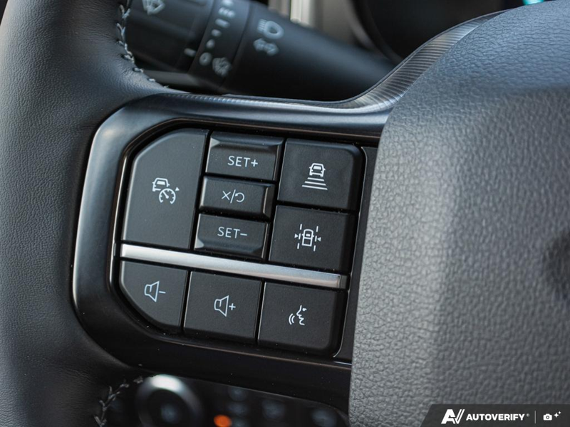 NEW 2026 Ford F-350 Super Duty Platinum Tremor - Agate Black Exterior / BLACK ONYX/BLUE LEATHER Interior - $125,720 - Stock #E60283 - VIN 1FT8W3BM8TED60496 - Photo 18