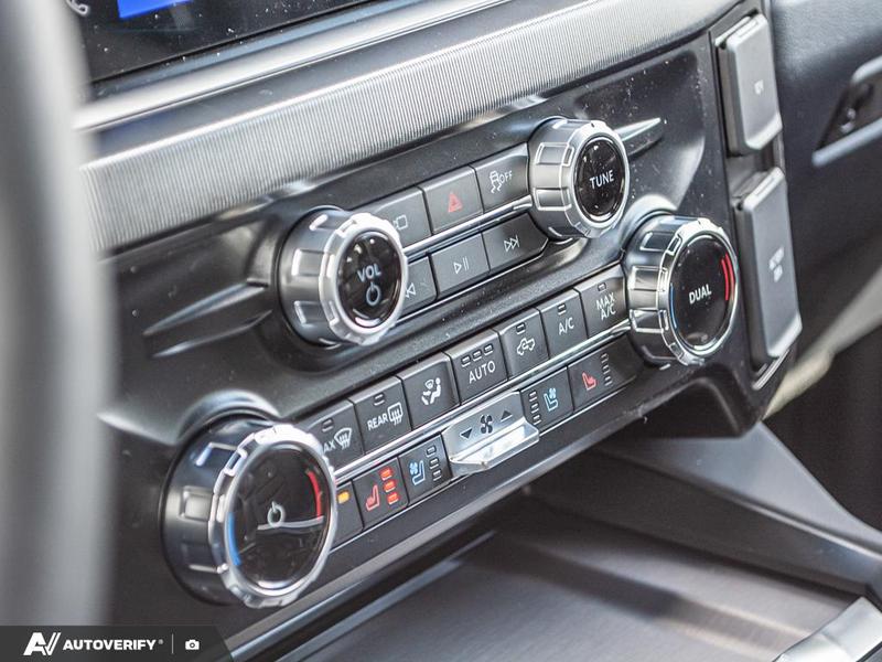 NEW 2026 Ford F-350 Super Duty Platinum - Carbonized Grey Metallic Exterior / BLACK ONYX/BLUE LEATHER Interior - $121,361 - Stock #D60348 - VIN 1FT8W3BT2TEE05424 - Photo 20