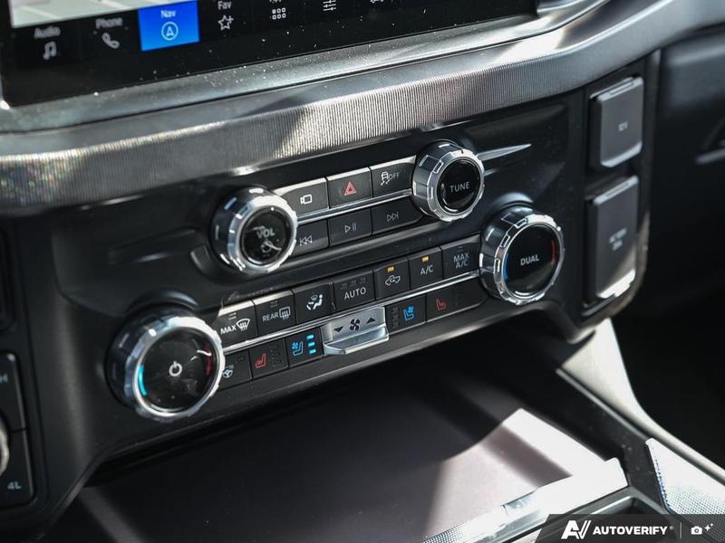 NEW 2026 Ford F-350 Super Duty Platinum Tremor - Star White Tri-coat Metallic Exterior / BLACK ONYX/BLUE LEATHER Interior - $137,153 - Stock #E60247 - VIN 1FT8W3BM5TED66353 - Photo 20
