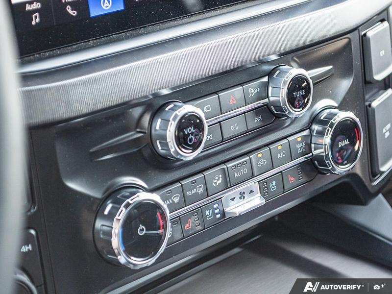 NEW 2026 Ford F-350 Super Duty Platinum Long Box - Agate Black Exterior / BLACK ONYX/BLUE LEATHER Interior - $129,948 - Stock #E60376 - VIN 1FT8W3BM2TED95941 - Photo 20