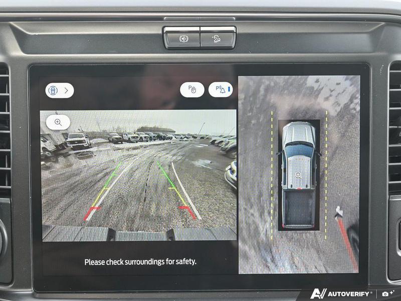 NEW 2026 Ford F-350 Super Duty Platinum Tremor - Star White Tri-coat Metallic Exterior / BLACK ONYX/BLUE LEATHER Interior - $137,253 - Stock #E60436 - VIN 1FT8W3BM9TEE06076 - Photo 21