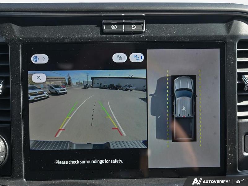 NEW 2026 Ford F-350 Super Duty Platinum Tremor - Star White Tri-coat Metallic Exterior / BLACK ONYX/BLUE LEATHER Interior - $137,153 - Stock #E60247 - VIN 1FT8W3BM5TED66353 - Photo 21