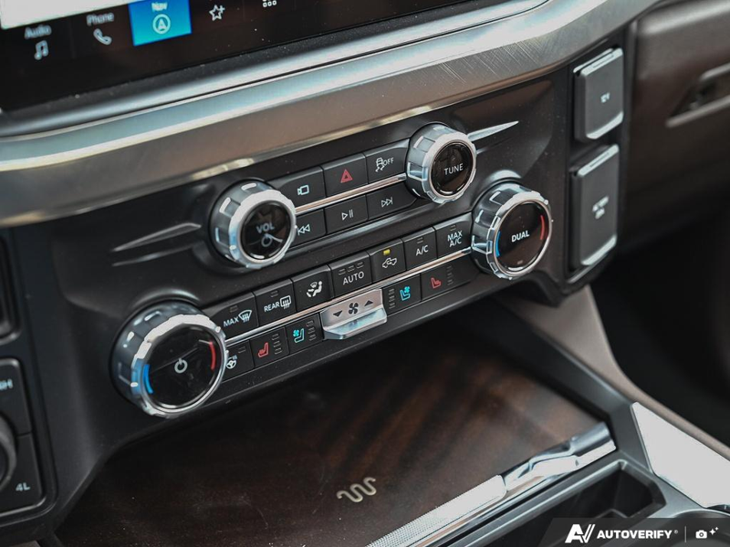 NEW 2026 Ford F-350 Super Duty King Ranch DRW - Agate Black/marsh Grey Accent Exterior / JAVA LEATHER Interior - $119,846 - Stock #E60579 - VIN 1FT8W3DMXTEE36829 - Photo 20