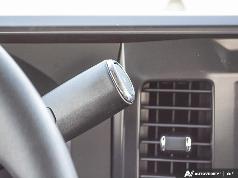 NEW 2026 Ford F-350 Super Duty XLT - Oxford White Exterior / MEDIUM DARK SLATE CLOTH Interior - $80,062 - Stock #E60419 - VIN 1FT8W3BN1TED90464 - Photo 20