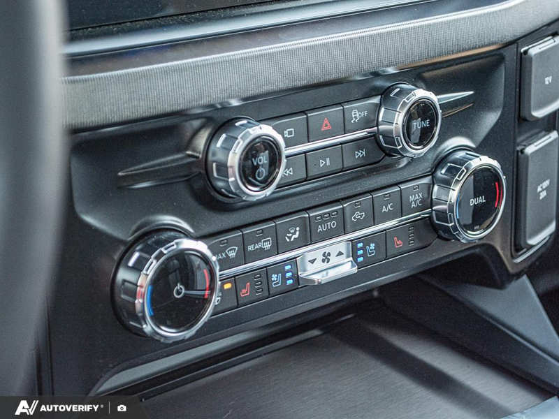 NEW 2026 Ford F-350 Super Duty Platinum - Avalanche Exterior / BLACK ONYX/PLATINUM BLUE, UNIQUE PLATINUM LEATHER 40/CONSOLE/40 Interior - $140,096 - Stock #D60791 - VIN 1FT8W3BMXTED92978 - Photo 20