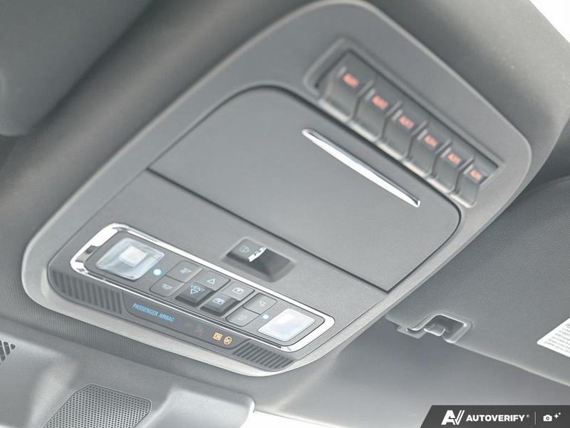 NEW 2026 Ford F-350 Super Duty Platinum Tremor - Star White Tri-coat Metallic Exterior / BLACK ONYX/BLUE LEATHER Interior - $137,253 - Stock #E60436 - VIN 1FT8W3BM9TEE06076 - Photo 22