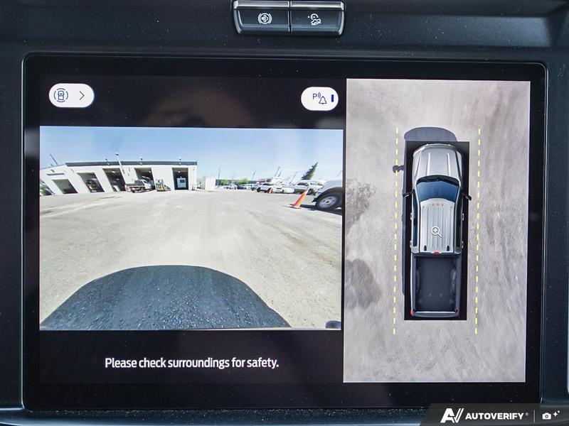 NEW 2026 Ford F-350 Super Duty Platinum Long Box - Agate Black Exterior / BLACK ONYX/BLUE LEATHER Interior - $129,948 - Stock #E60376 - VIN 1FT8W3BM2TED95941 - Photo 22