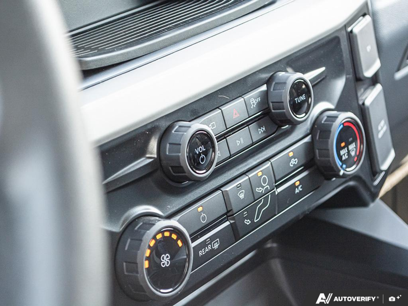 NEW 2026 Ford F-350 Super Duty XLT - Oxford White Exterior / MEDIUM DARK SLATE CLOTH Interior - $80,062 - Stock #E60419 - VIN 1FT8W3BN1TED90464 - Photo 21