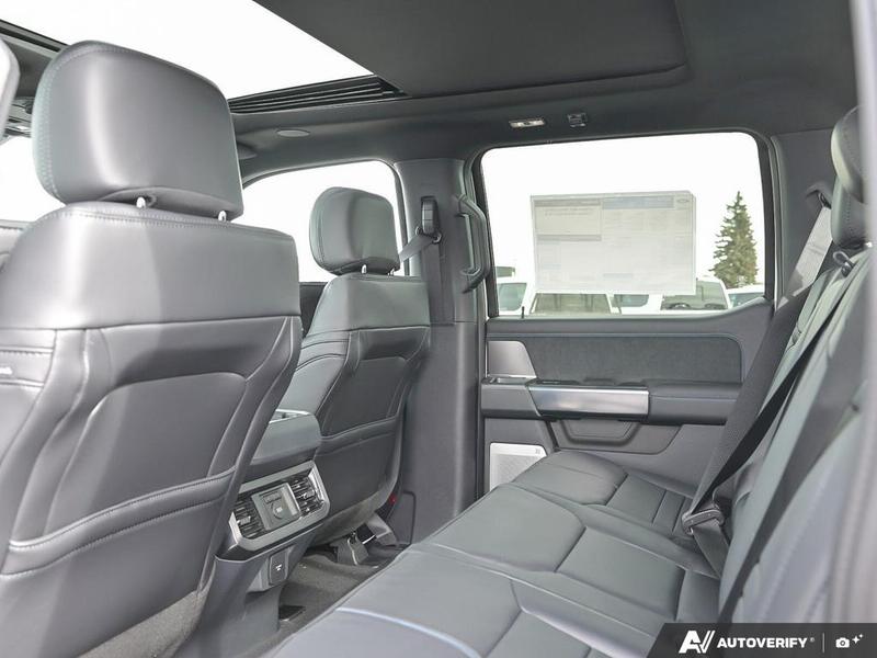 NEW 2026 Ford F-350 Super Duty Platinum Tremor - Star White Tri-coat Metallic Exterior / BLACK ONYX/BLUE LEATHER Interior - $137,253 - Stock #E60436 - VIN 1FT8W3BM9TEE06076 - Photo 24