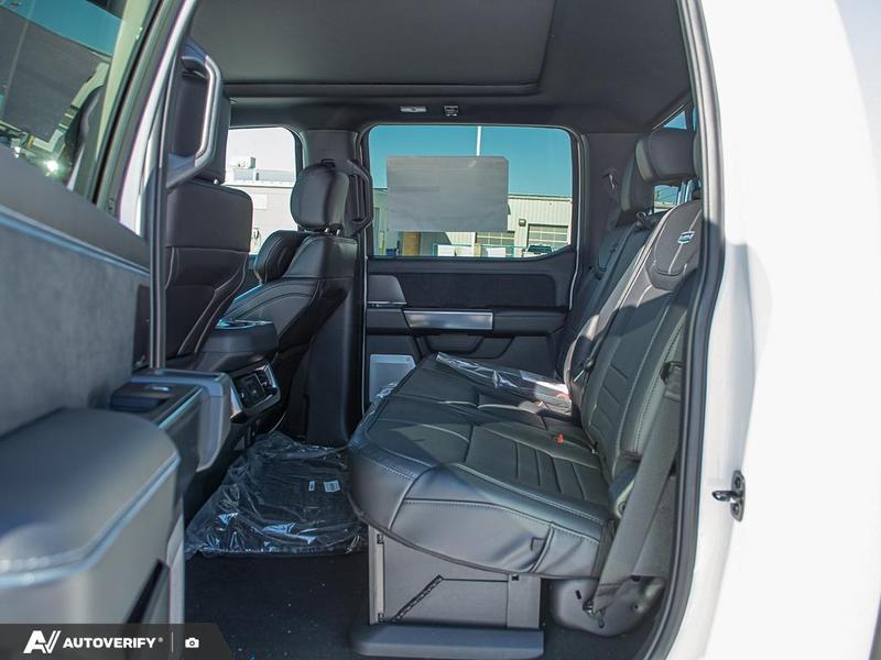 NEW 2026 Ford F-350 Super Duty Platinum - Star White Tri-coat Metallic Exterior / BLACK ONYX/BLUE LEATHER Interior - $121,561 - Stock #D60313 - VIN 1FT8W3BT6TED95352 - Photo 25
