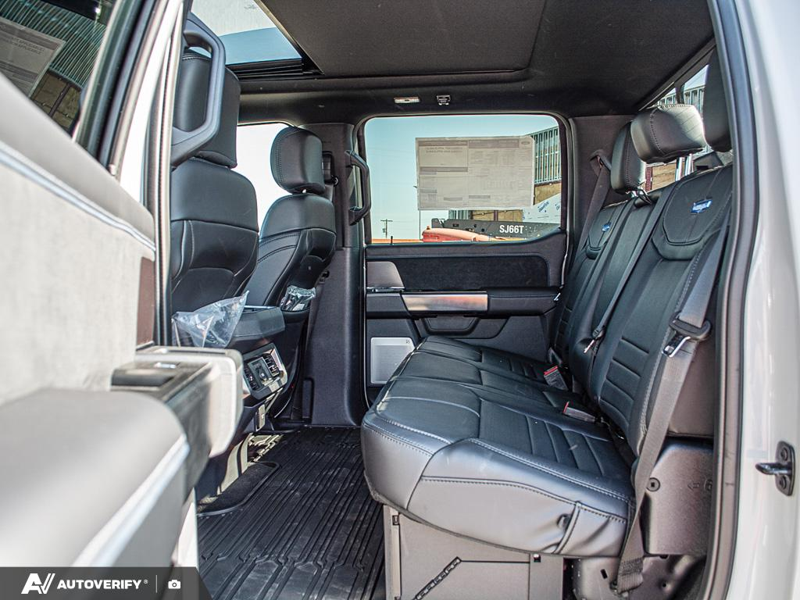 NEW 2026 Ford F-350 Super Duty Platinum - Avalanche Exterior / BLACK ONYX/PLATINUM BLUE, UNIQUE PLATINUM LEATHER 40/CONSOLE/40 Interior - $140,096 - Stock #D60791 - VIN 1FT8W3BMXTED92978 - Photo 25