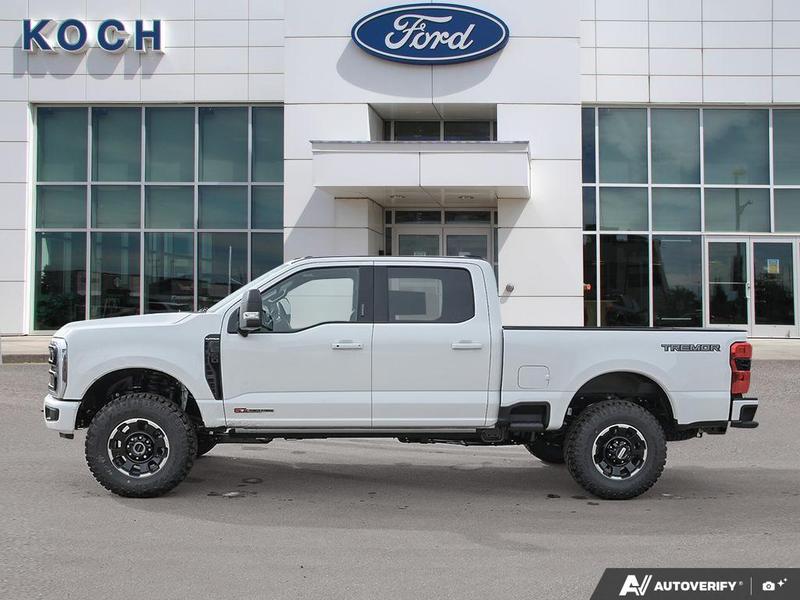 NEW 2026 Ford F-350 Super Duty Platinum Tremor - Star White Tri-coat Metallic Exterior / BLACK ONYX/BLUE LEATHER Interior - $137,253 - Stock #E60436 - VIN 1FT8W3BM9TEE06076 - Photo 3