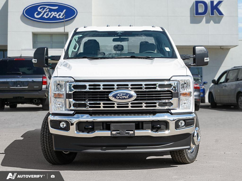 NEW 2026 Ford F-350 Super Duty XLT - Oxford White Exterior / MEDIUM DARK SLATE CLOTH Interior - $102,394 - Stock #D60442 - VIN 1FT8W3DT6TEE25138 - Photo 2