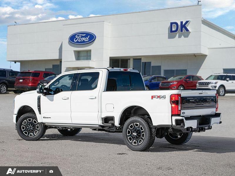 NEW 2026 Ford F-350 Super Duty Platinum - Star White Tri-coat Metallic Exterior / BLACK ONYX/BLUE LEATHER Interior - $121,561 - Stock #D60313 - VIN 1FT8W3BT6TED95352 - Photo 4